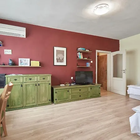 Space Of Arts ~ Two-bedroom With Balcony Apartamento *